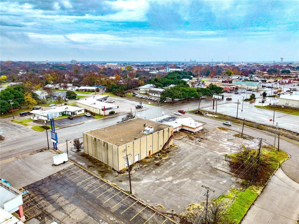 1210 Lake Air Drive