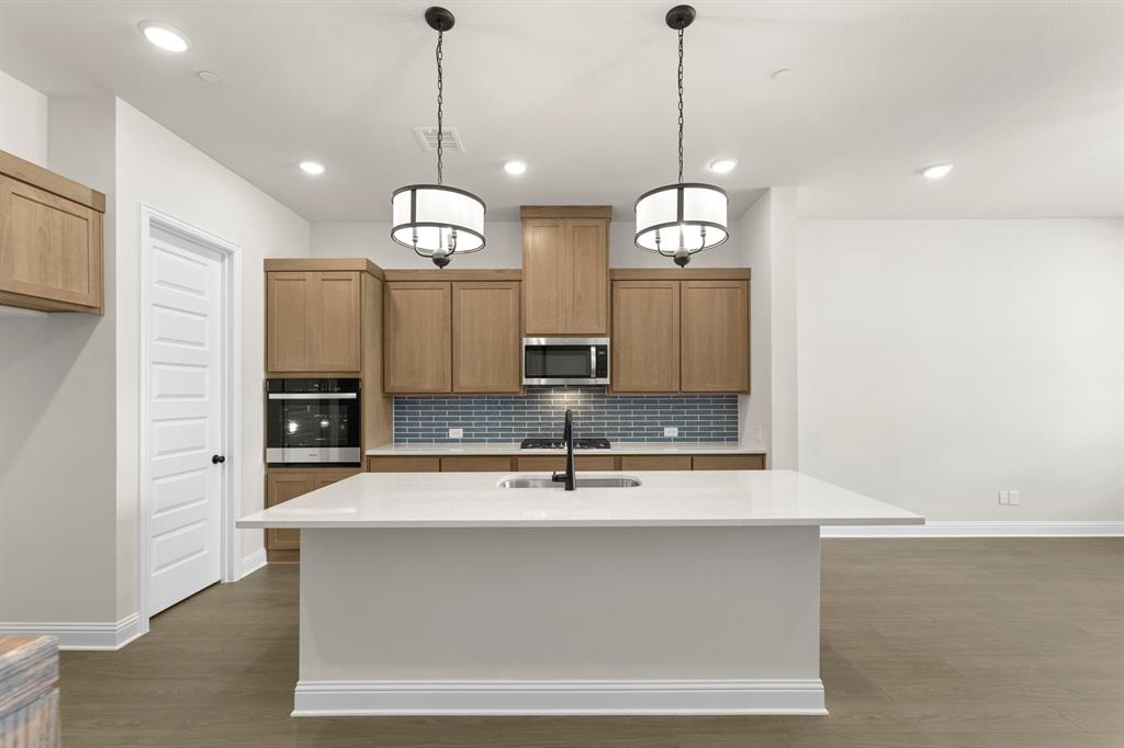 Ridgeline Towns - Residential