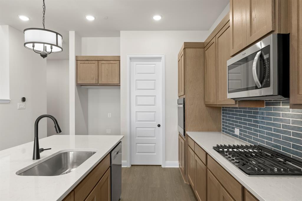 Ridgeline Towns - Residential
