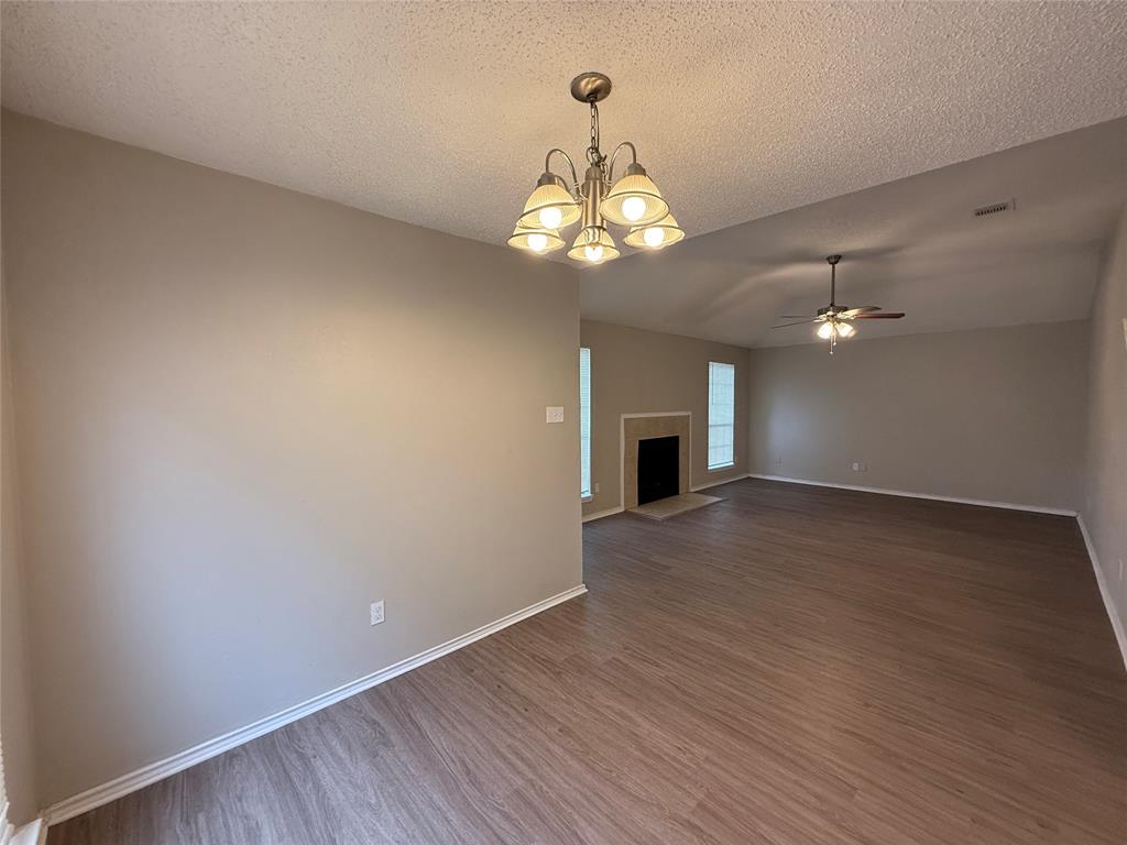 Hillside Oaks Ph 01 - Residential Lease