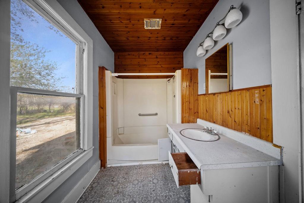 C Garrett - Residential