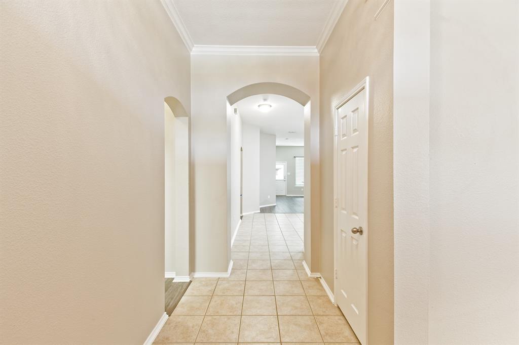 1129 Acacia Drive