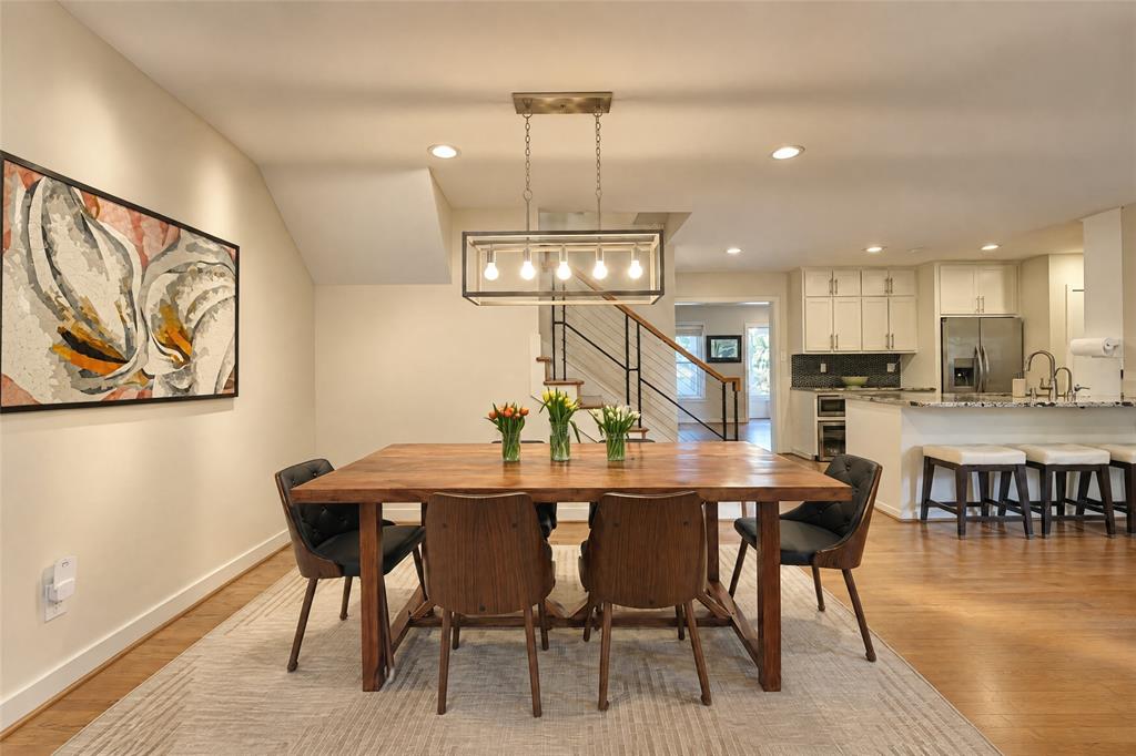 6866 Burwood Lane