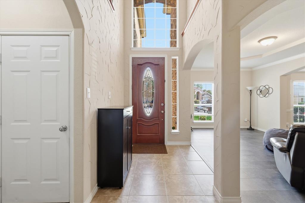 7608 Hinkley Oak Drive