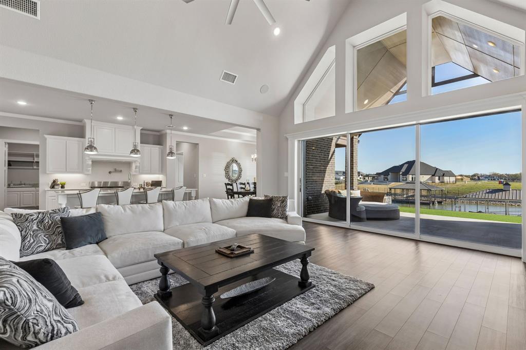 Resort On Eagle Mountain Lake - Residential