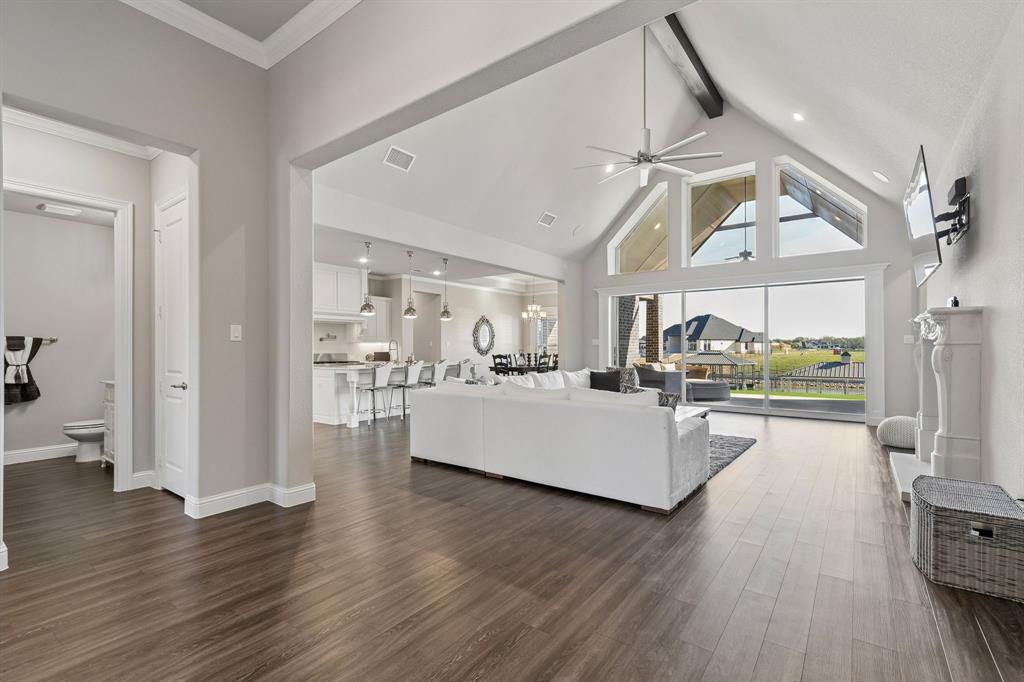 5925 Thurmond Sail Court