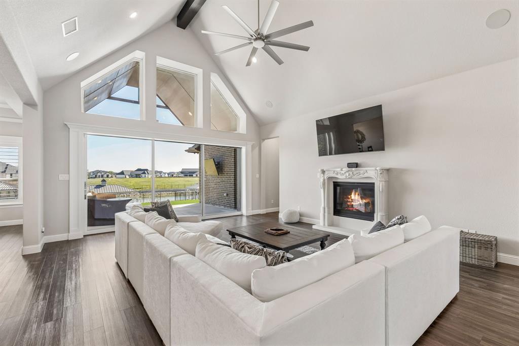 Resort On Eagle Mountain Lake - Residential