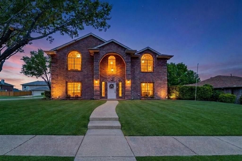 Photo of 2439 Whitetail Drive, Mesquite, TX 75181 (MLS # 21208766)