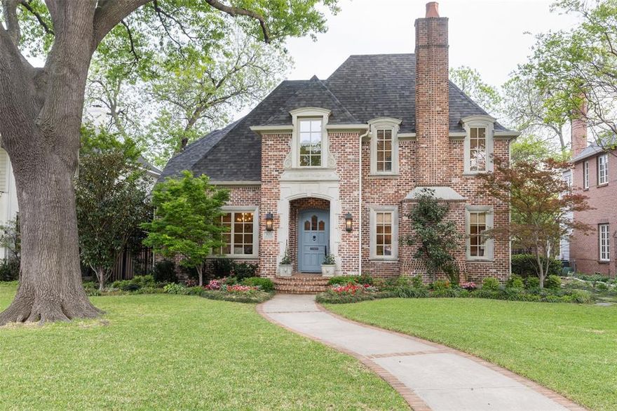 Pristine and updated Pier and Beam construction by Hawkins Welwood.  Traditional home yet transitional.  Fabulous floor plan with 11 foot ceilings down; gorgeous moldings!  Master bath and kitchen updated with white marble.  Viking appliances in kitchen.  Beautiful drive up on a 70 by 160 lot.  Oversized den with fireplace and very large game room upstairs.  Master bedroom has room for a sitting area.  Lovely backyard and there is room for a pool.   Beautiful treed front yard and lovely backyard gardens. Great block of Hanover!