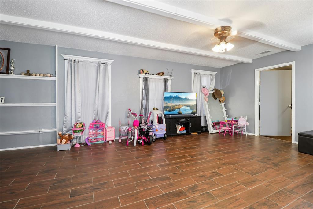 A Slayback - Residential