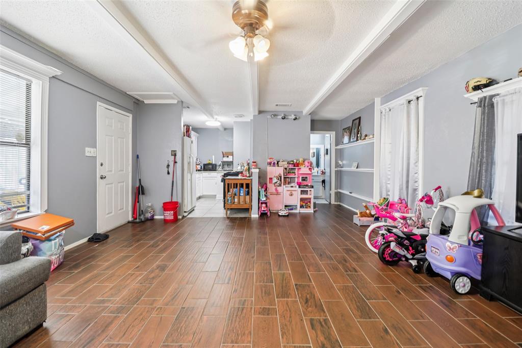 A Slayback - Residential