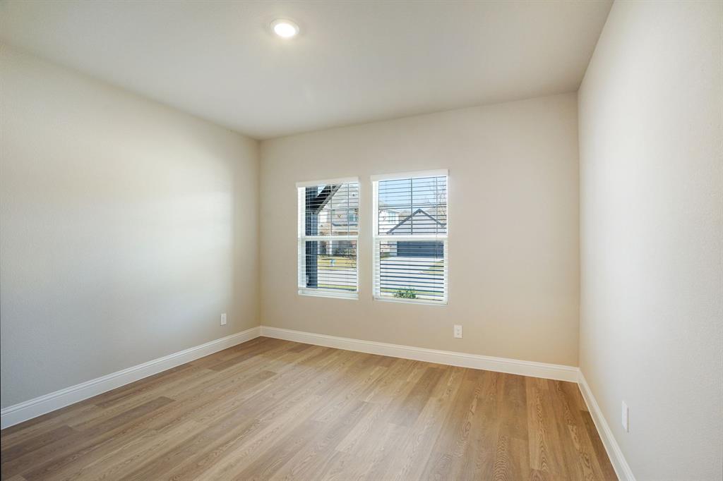 Lakehaven - Residential