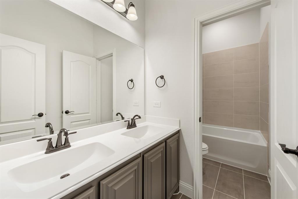 The Oasis at North Grove - Residential