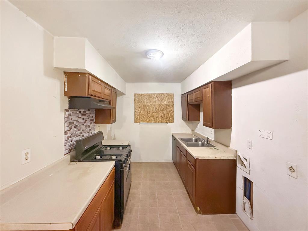 Tyre Estates Add - Residential