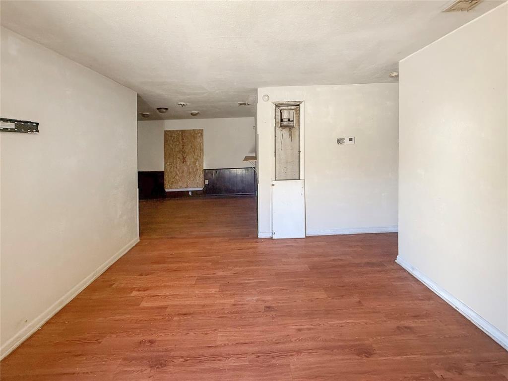 Tyre Estates Add - Residential