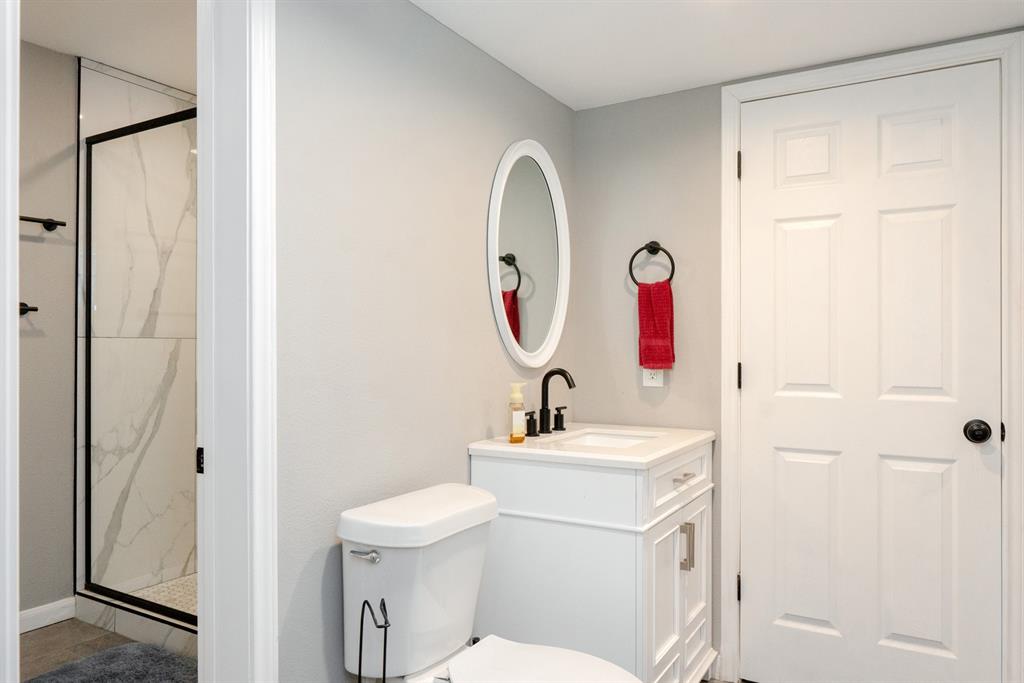 Lake Country Estates Add - Residential