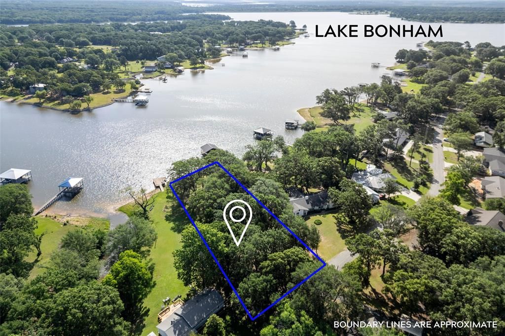 Photo of 1805 Beavers Point, Bonham, TX 75418 (MLS # 21263358)