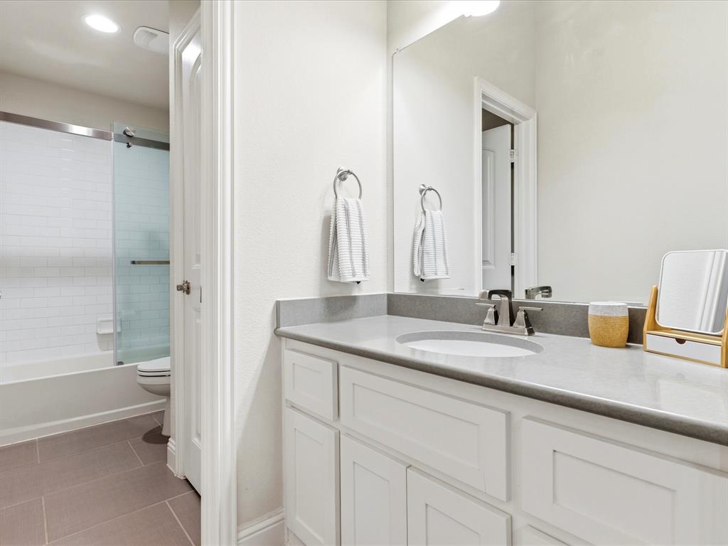 Larkspur At Oakmont Ph 2 - Residential
