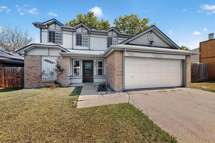 Fantastic central location in Arlington with easy access to I-20 for quick commutes to Dallas or Fort Worth. Close to The Highlands shopping center, University of Texas at Arlington, Six Flags Over Texas, AT&T Stadium and Globe Life Field — enjoy being near some of the best dining, shopping, and entertainment in the area. This well-maintained home has been freshly painted and is ready for move-in. The spacious living room features a fireplace and overlooks the backyard, and the eat-in kitchen offers plenty of space for everyday meals. All bedrooms are located upstairs, with a convenient half bath on the first floor. Located in a quiet neighborhood, this home offers comfort, convenience and a great central DFW location.