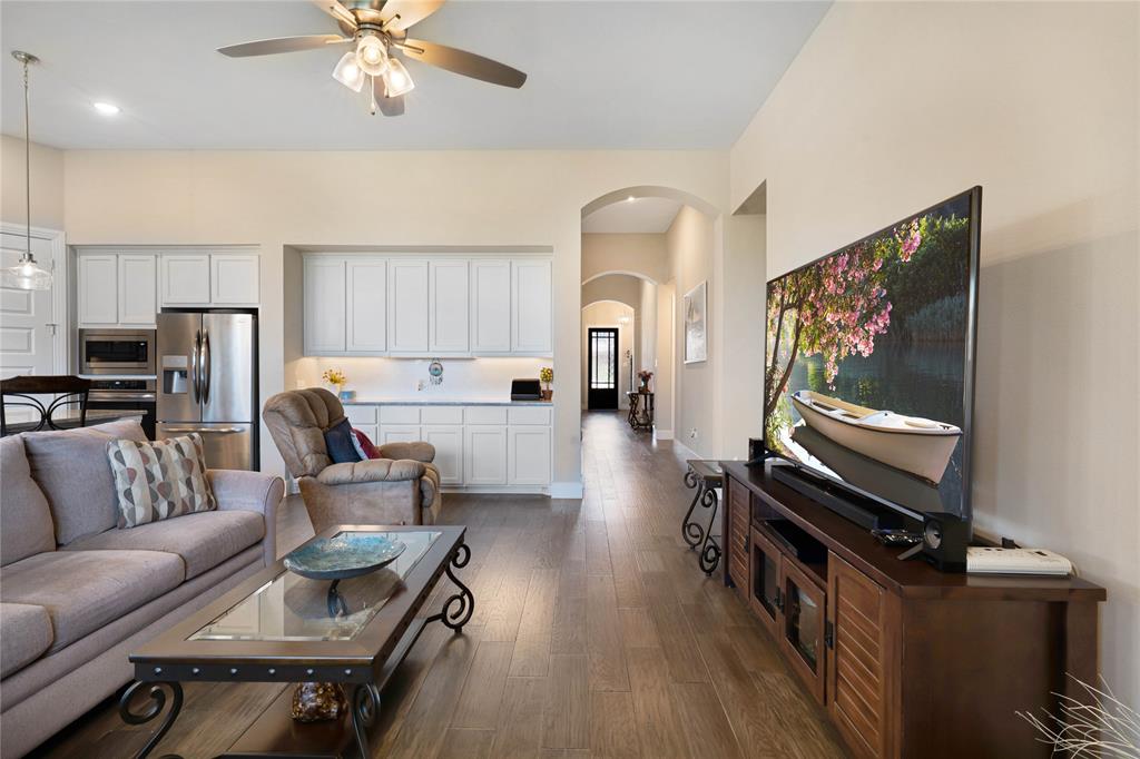 1416 Arrowwood Drive