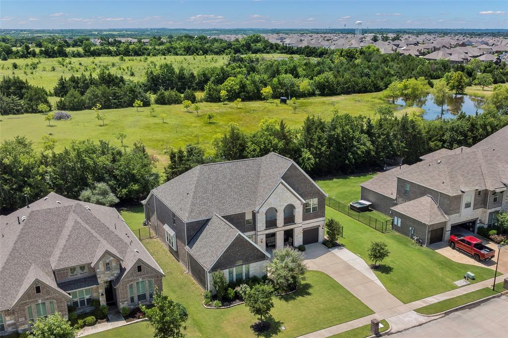 2272 Brooks Trail