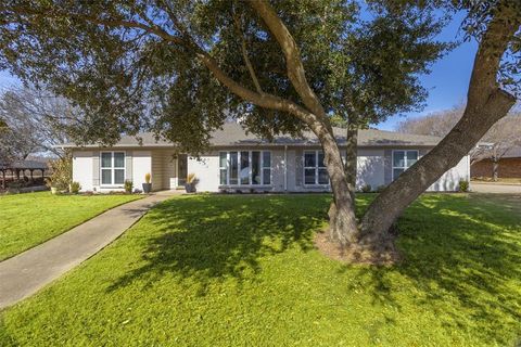 409 Country Club Drive Joshua TX 76058