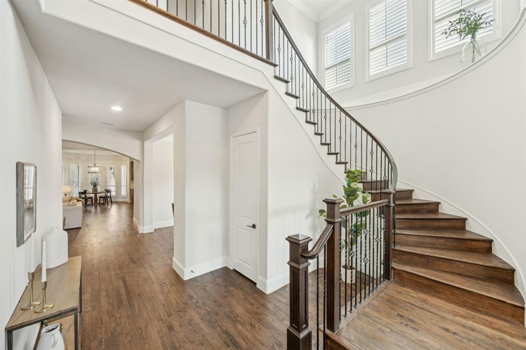 204 Chisholm Trail