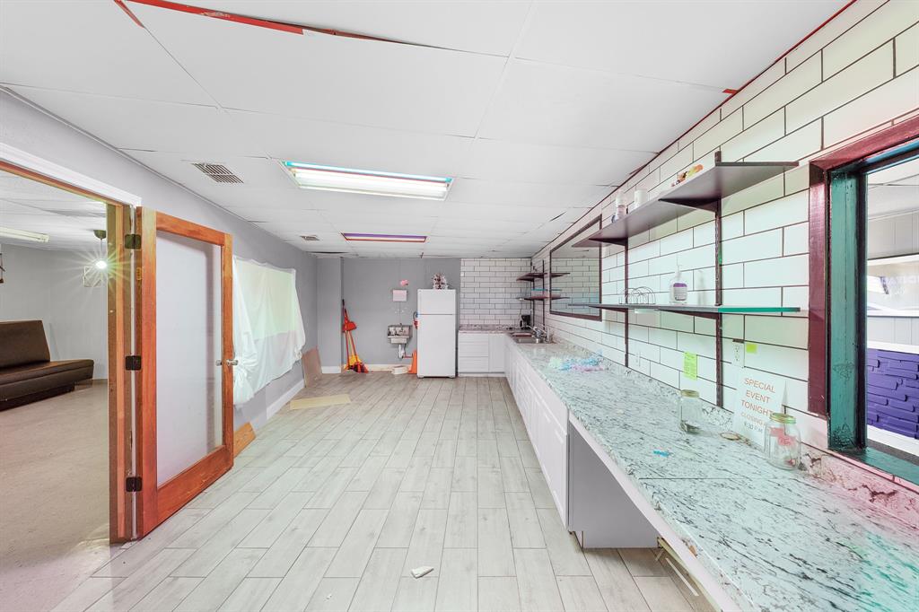 Caldwell Ss - Commercial Lease