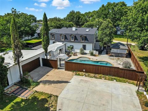 1323 Dublin Street Grapevine TX 76051