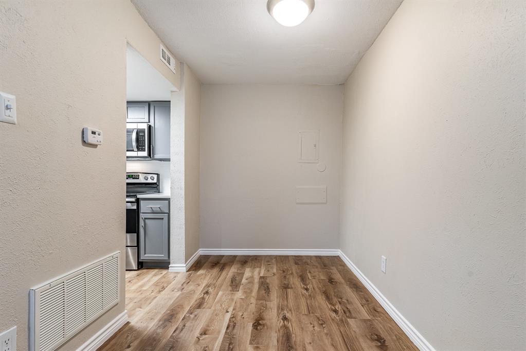 Condo Country creek - Residential