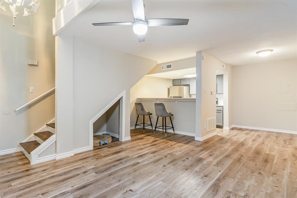 Condo Country creek - Residential