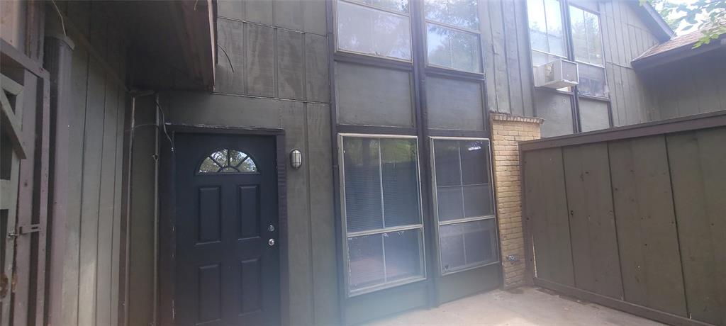 Condo Country creek - Residential