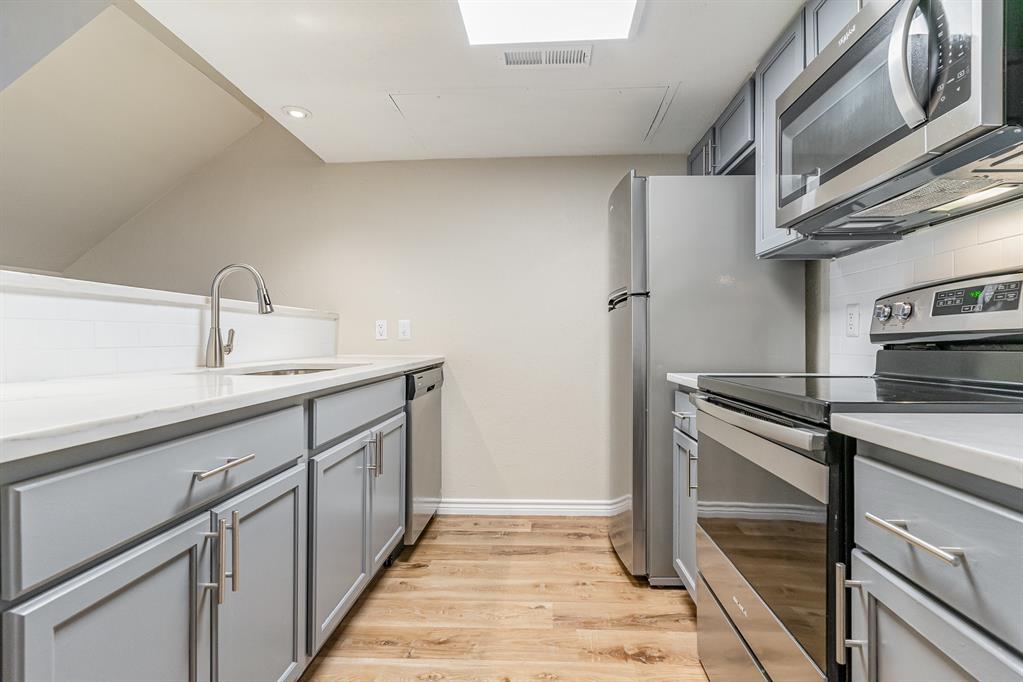 Condo Country creek - Residential