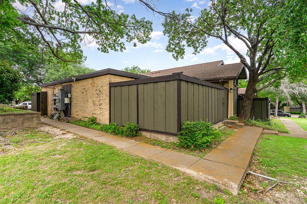 Condo Country creek - Residential