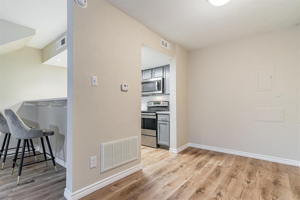 Condo Country creek - Residential