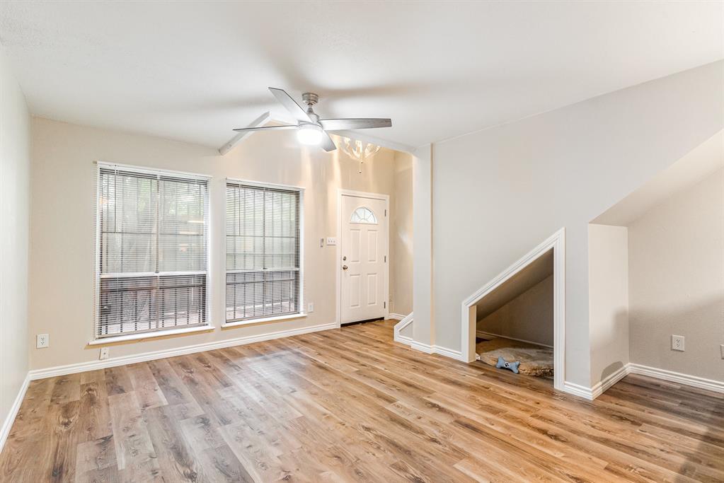 Condo Country creek - Residential