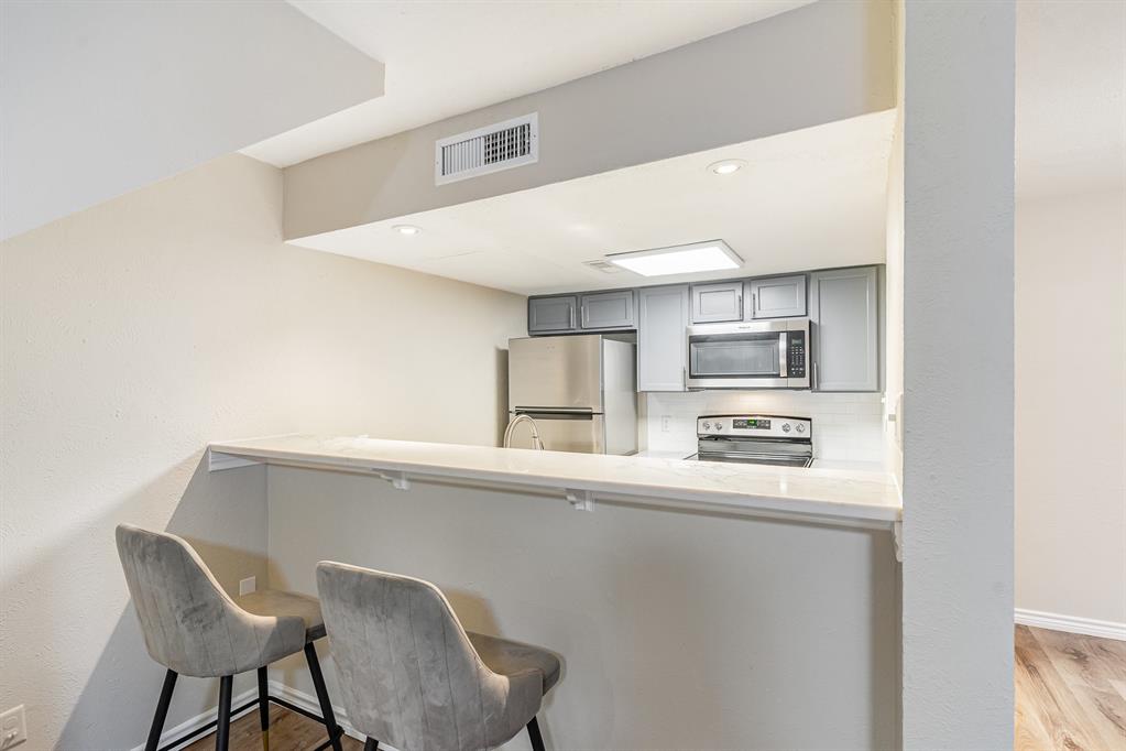 Condo Country creek - Residential