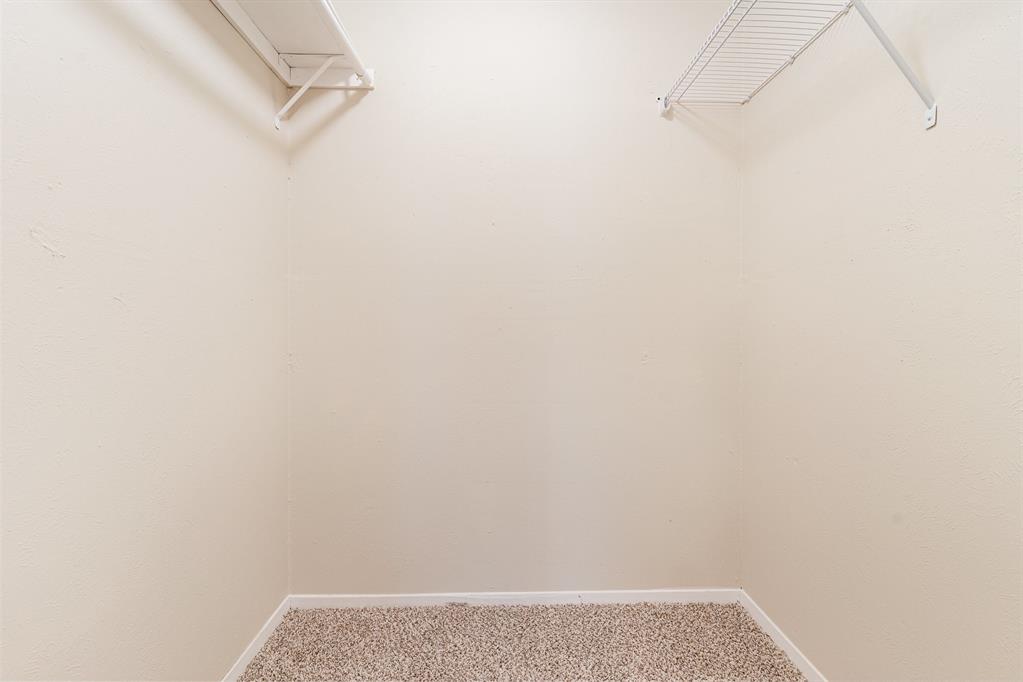 Condo Country creek - Residential