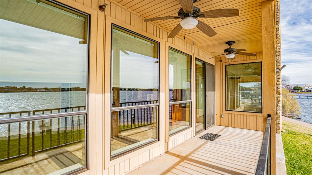 The Lodge Of Granbury - Residential