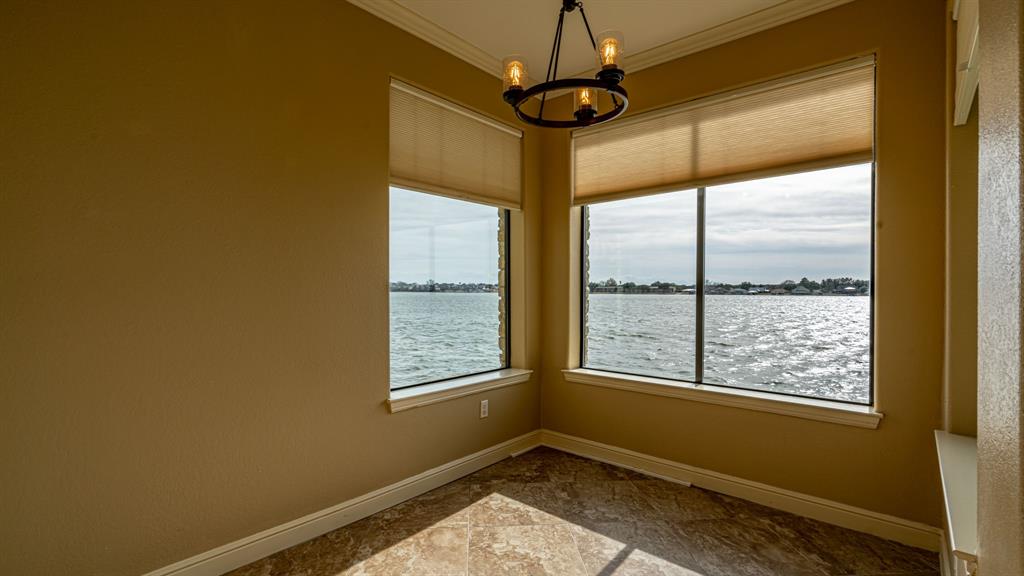 The Lodge Of Granbury - Residential