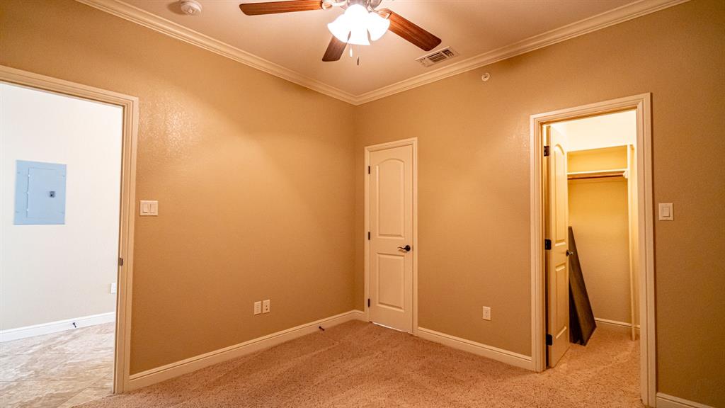 The Lodge Of Granbury - Residential