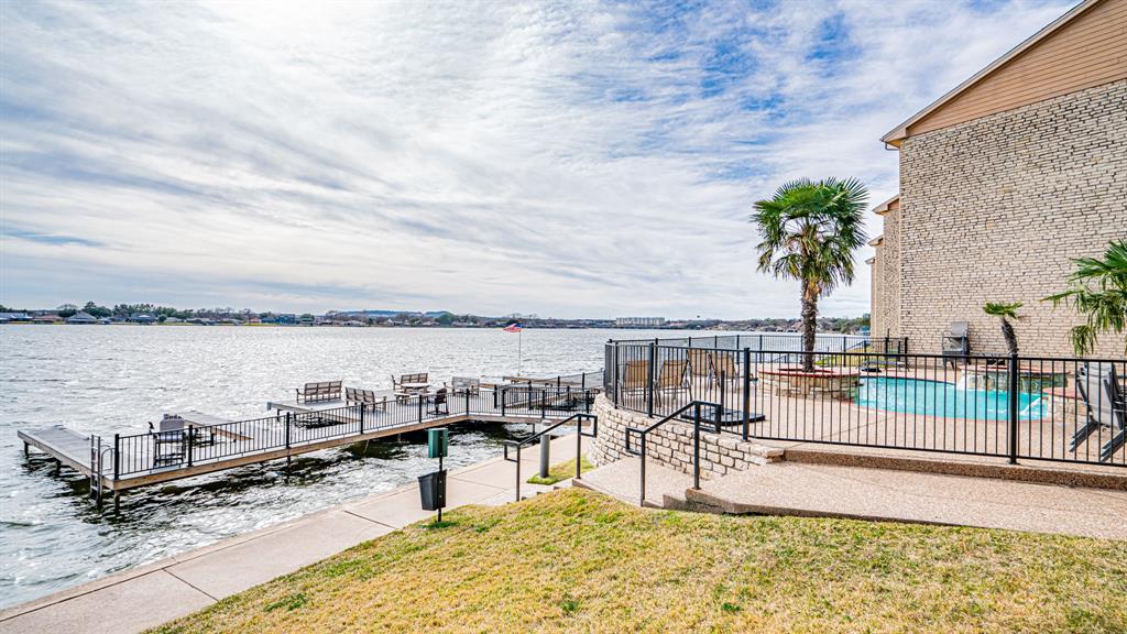 The Lodge Of Granbury - Residential