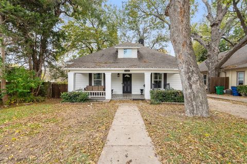 A home in Waxahachie