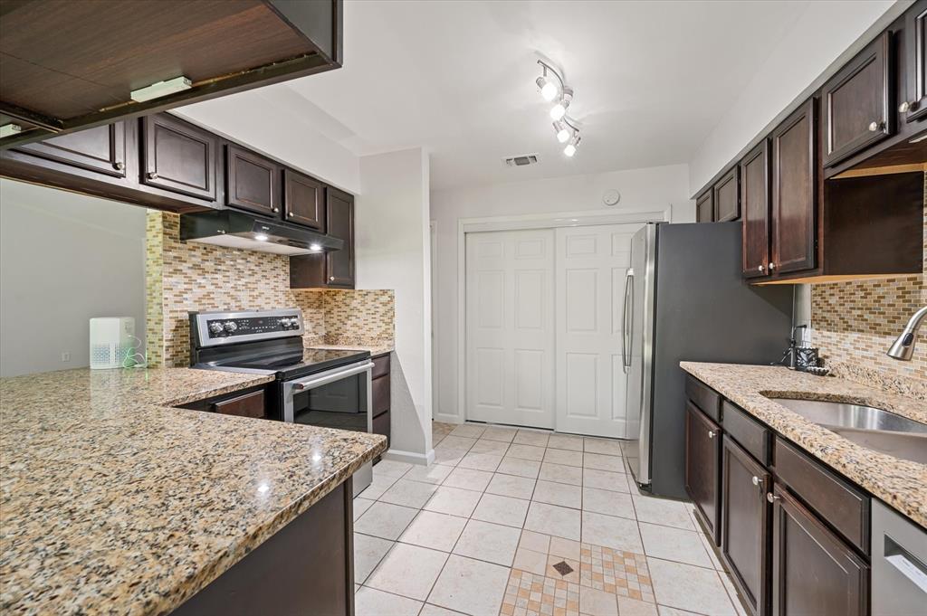 Kingswood Estates Add - Residential