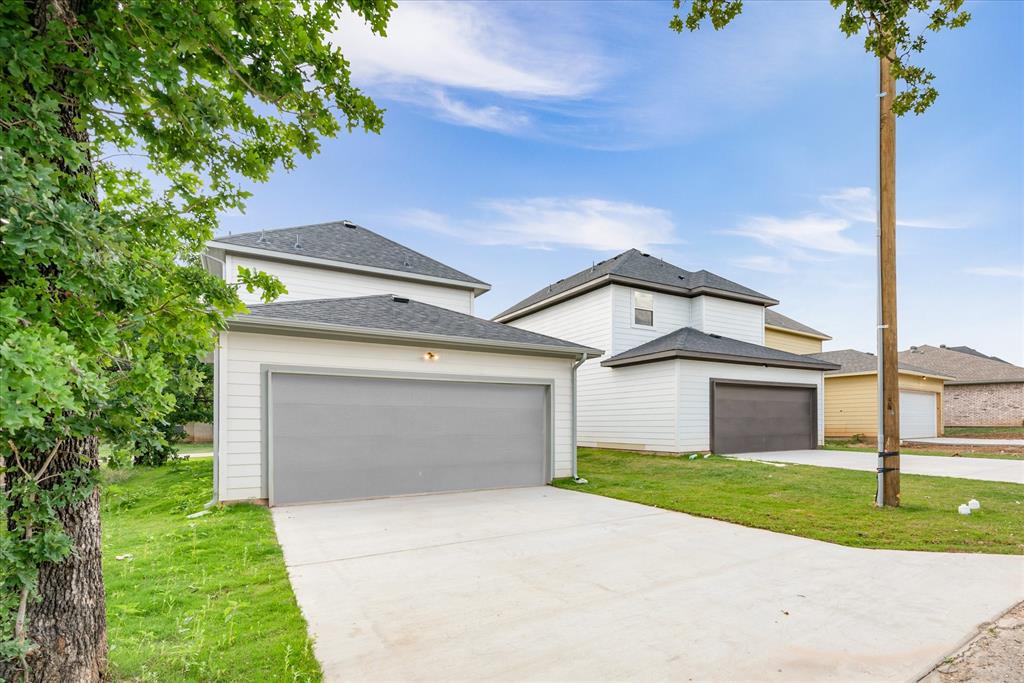 Runaway Bay - Residential Lease