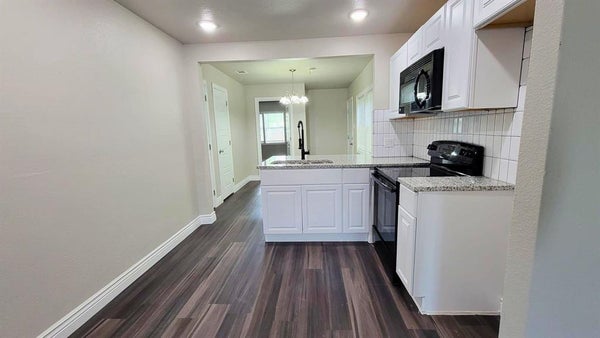 4205 5TH AVE, FORT WORTH, TX 76115 - Image fd4a7e2cff70f68fc8fa722c274567f5/1318450059