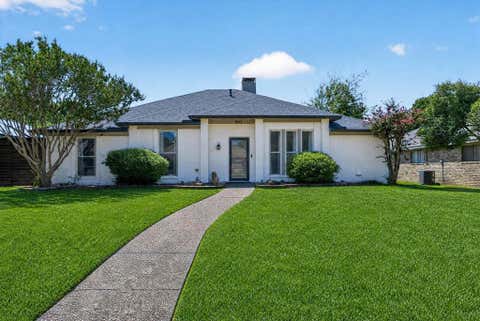 Photo of 802 Green Brook Drive, Allen, TX 75002 (MLS # 21363527)