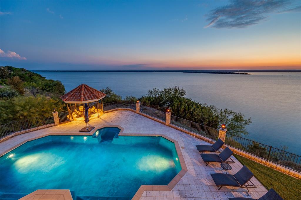 10061 Bluffview Court