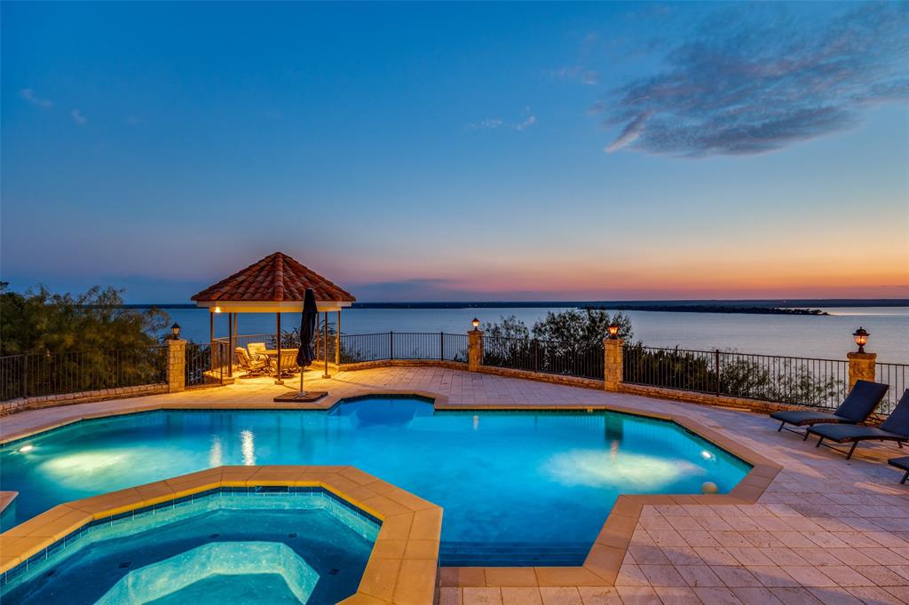 10061 Bluffview Court