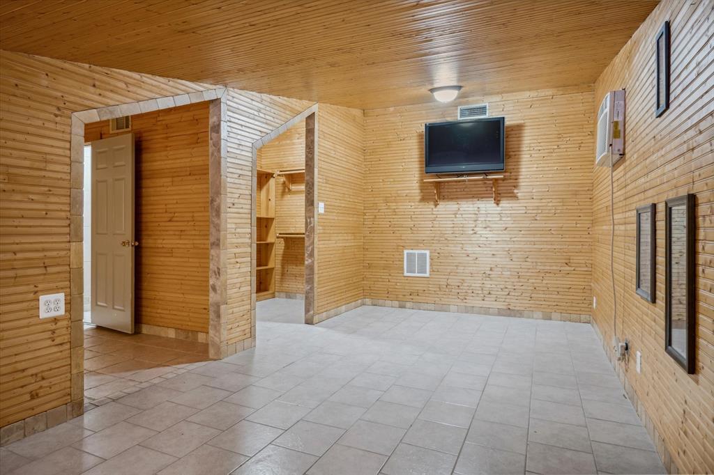 Meadow Wood Park Ranch Estates - Residential